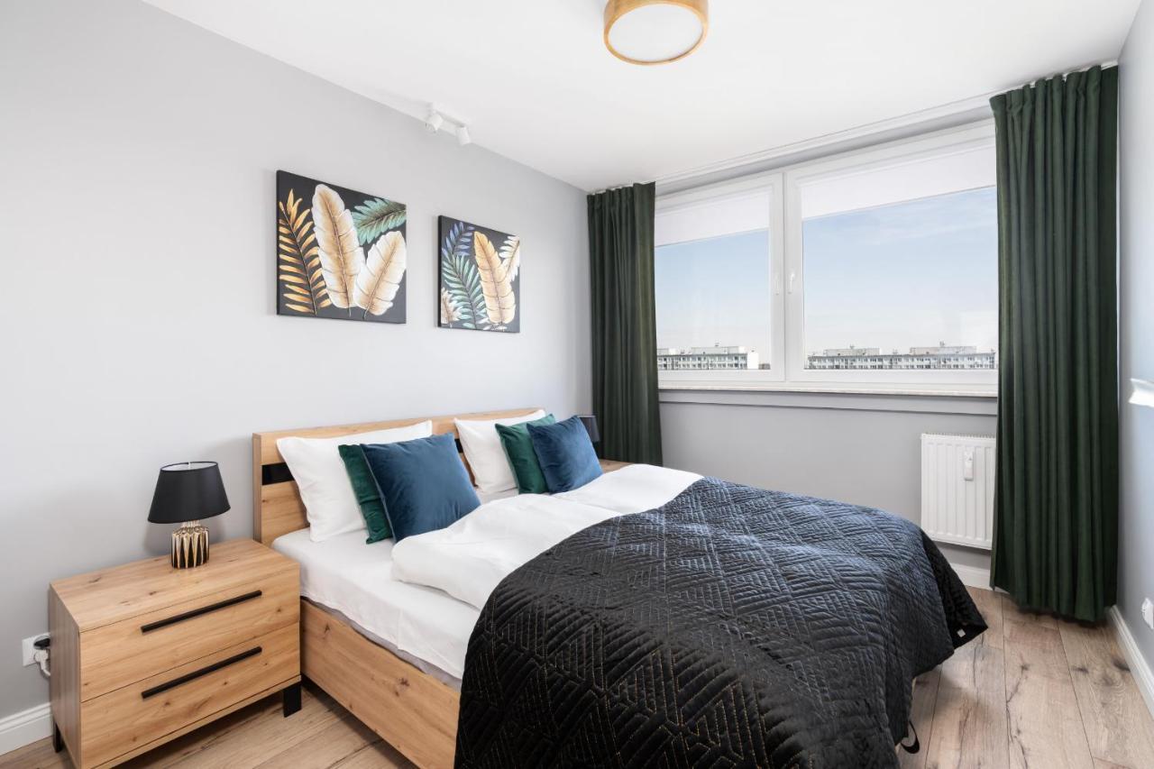 Stylish Apartment Near Wroclavia For 4 Guests By Noclegi Renters Wroclaw Dış mekan fotoğraf