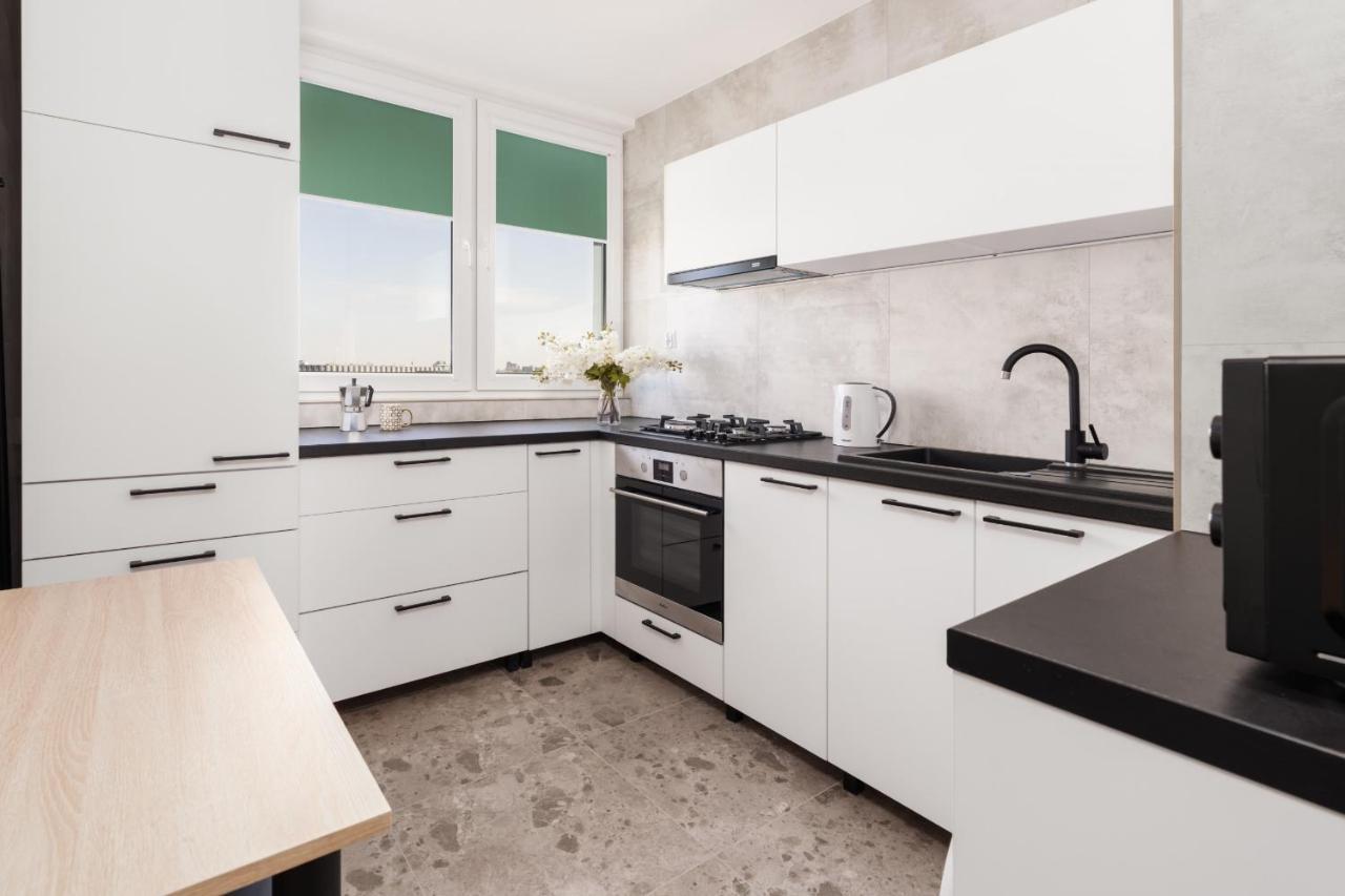 Stylish Apartment Near Wroclavia For 4 Guests By Noclegi Renters Wroclaw Dış mekan fotoğraf
