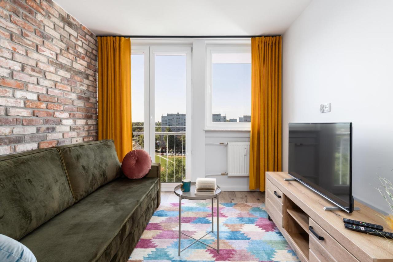 Stylish Apartment Near Wroclavia For 4 Guests By Noclegi Renters Wroclaw Dış mekan fotoğraf